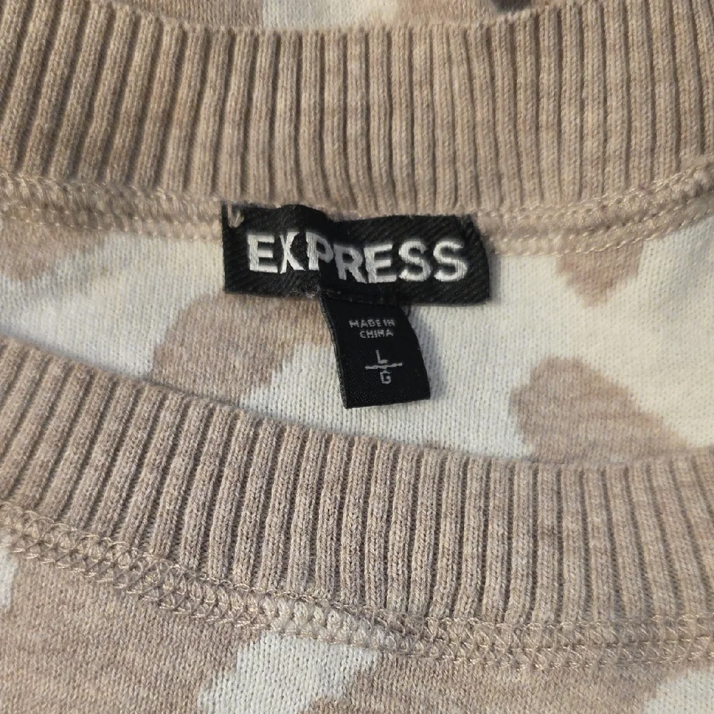 Express Beige and White Animal Print Sweater - Picture 5 of 6